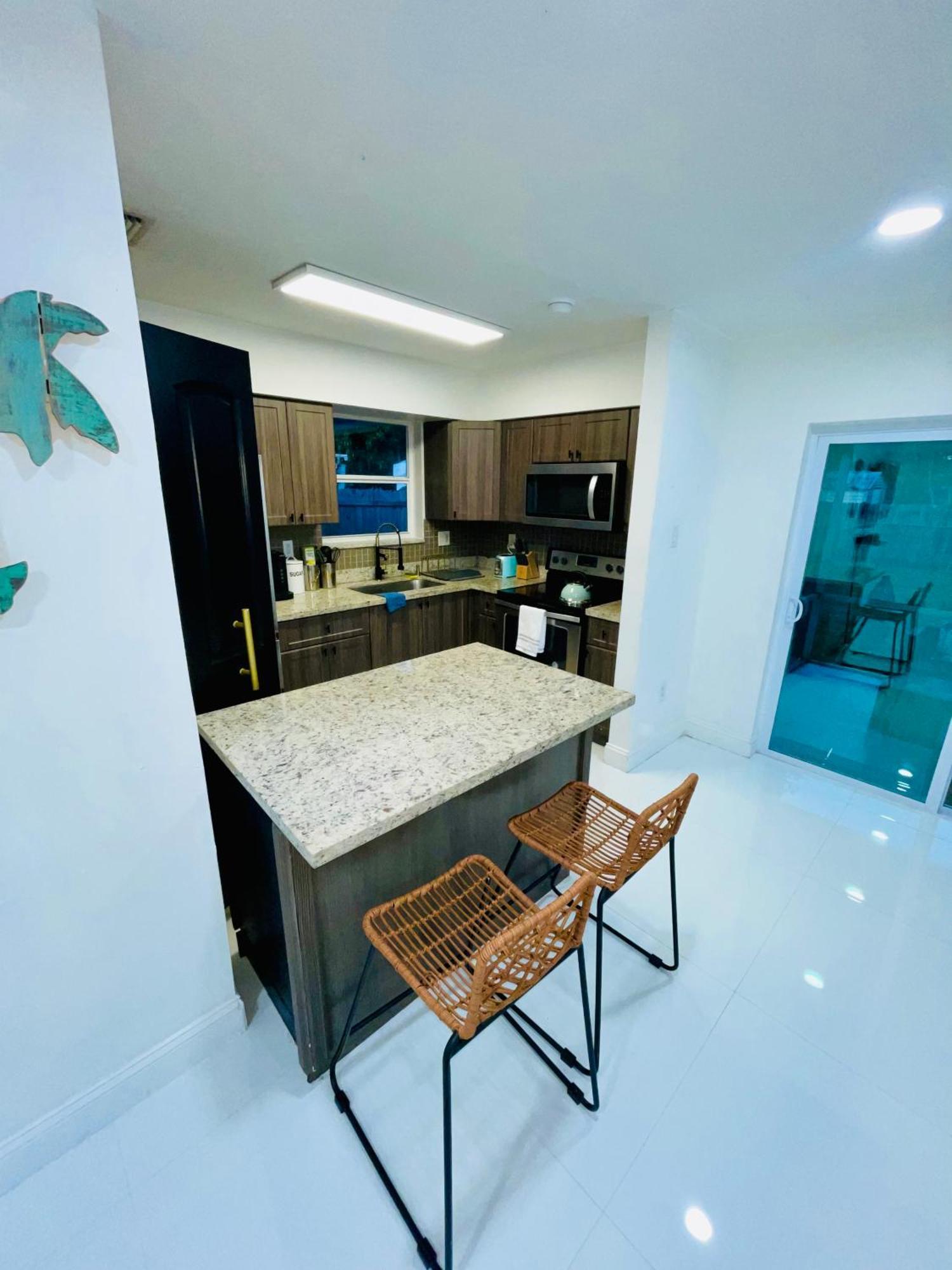 Cozy Comfy House Villa Pembroke Pines Bagian luar foto